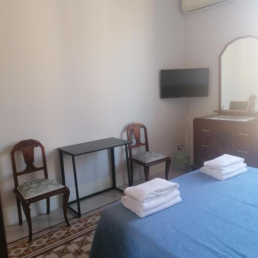 Battisti 18 Vintage Rooms Palermo Exteriér fotografie
